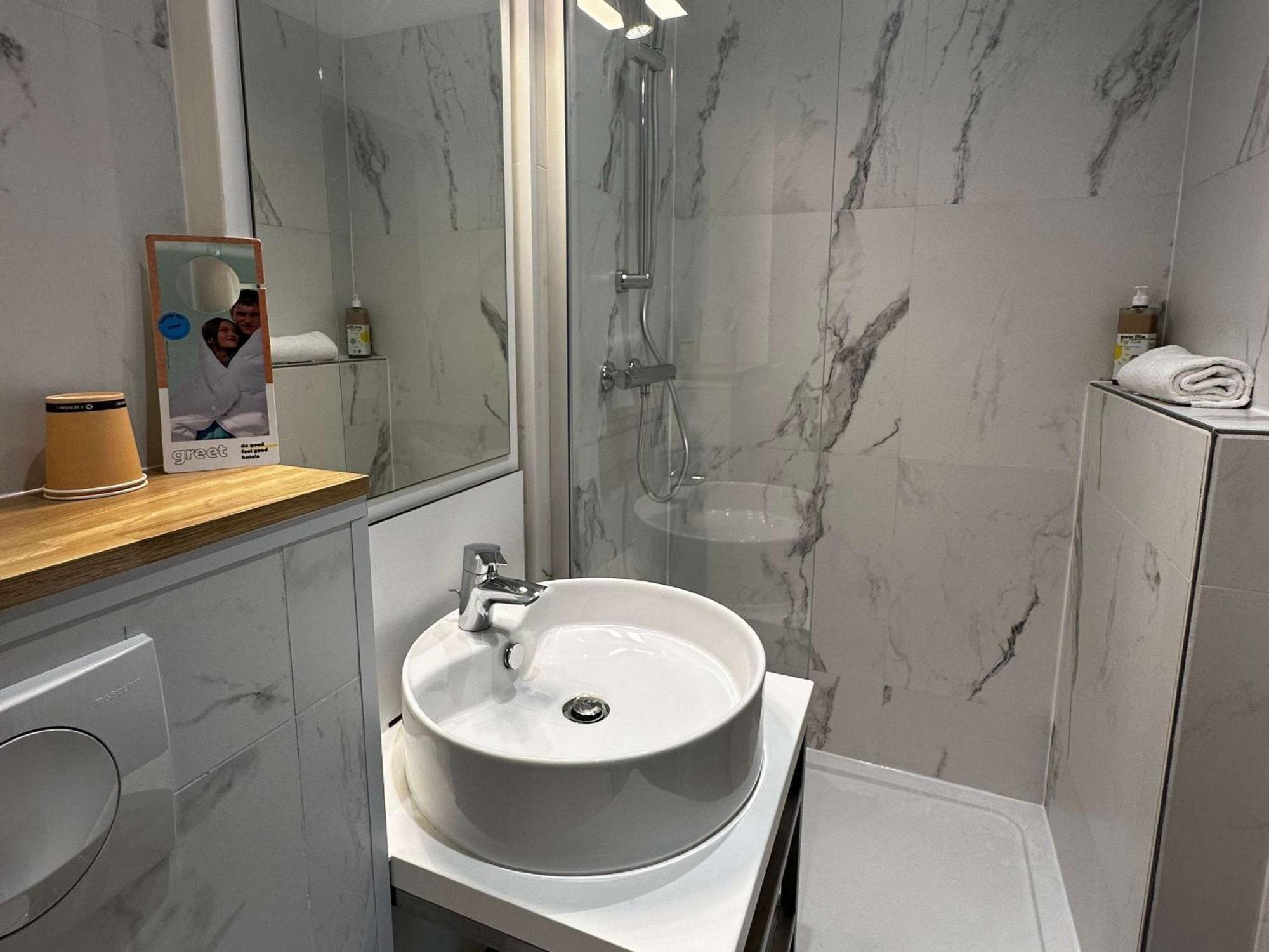 Greet Hotel Lille Gare Flandres - Groupe Accor Εξωτερικό φωτογραφία